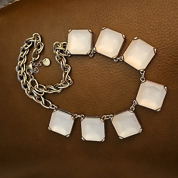 LOFT Opaque Light Pink Acrylic Square Gem Chain Necklace - Picture 2 of 8